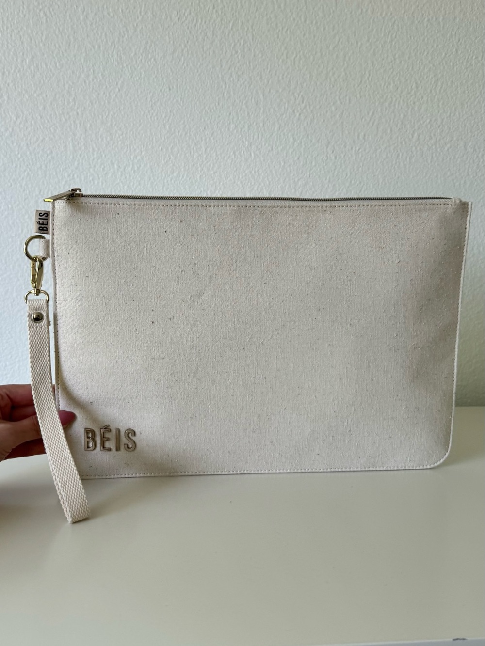 BEIS Cream Canvas Padded Laptop Sleeve with Wristlet